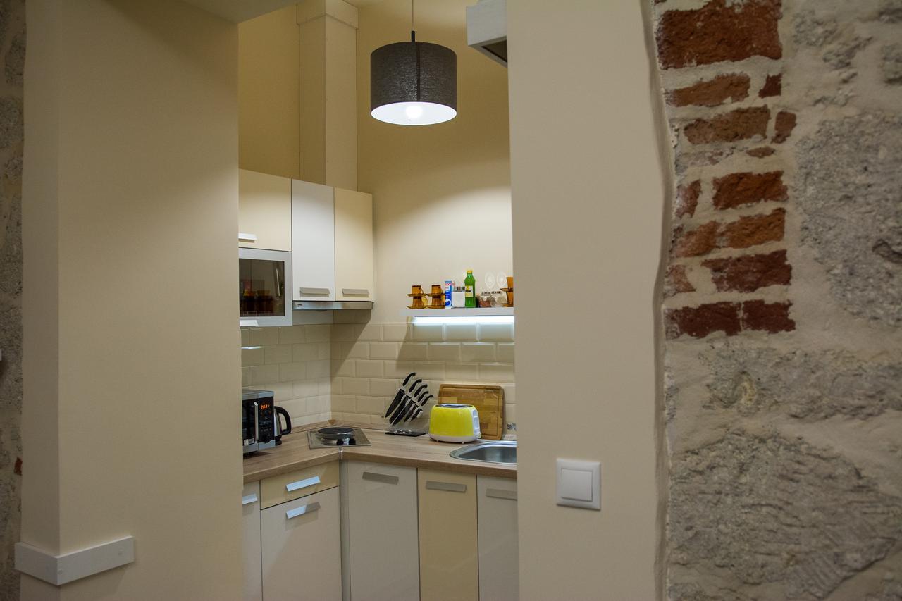 Zora Apartman Eger Bagian luar foto