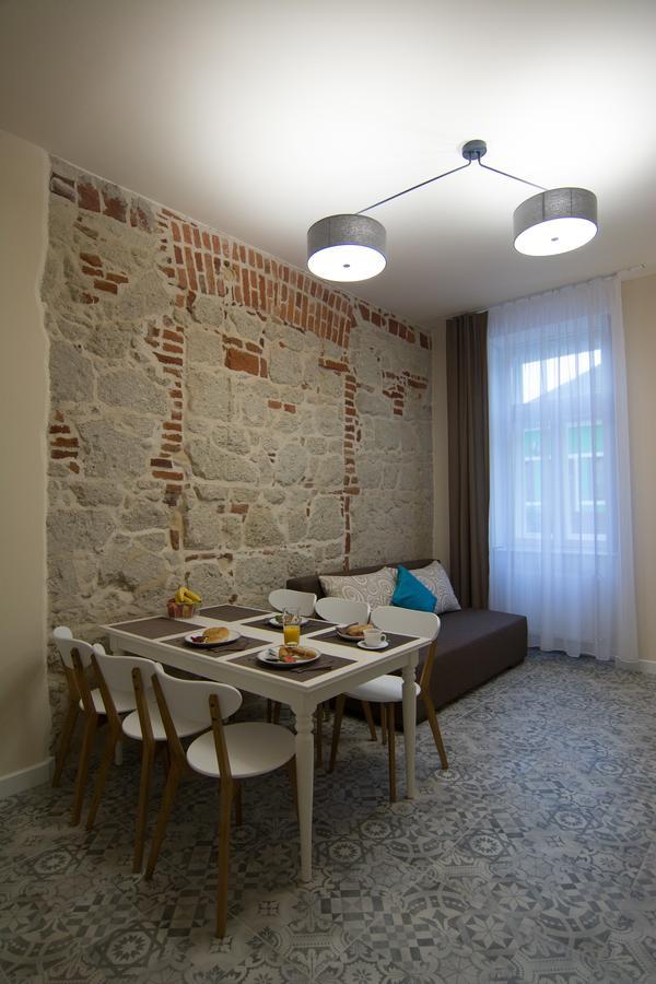 Zora Apartman Eger Bagian luar foto